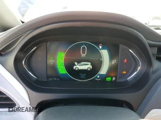 2020 Chevrolet Bolt EV Premier с VIN 1G1FZ6S03L4149296, выставлен на аукционе Copart как лот 58961725 с пробегом 34 179 миль миль и Списание • Salvage title. История ставок и продаж доступна на DreamBid. Изображение 9.