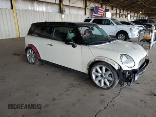2010 MINI Clubman z VIN WMWML3C51ATX52238, wystawiony jako Copart lot #50537605 z przebiegiem 96 000 mil mil oraz Szkoda całkowita • Salvage title. Historia ofert i sprzedaży dostępna na DreamBid. Obrazek 4.