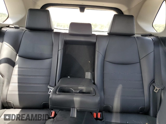 2024 Toyota RAV4 XLE Premium z VIN 2T3C1RFV3RW344089, wystawiony jako Copart lot #61747485 z przebiegiem 18 447 mil mil oraz Szkoda całkowita • Salvage title. Historia ofert i sprzedaży dostępna na DreamBid. Obrazek 10.