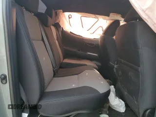 2023 Toyota Tacoma SR z VIN 3TMCZ5ANXPM622882, wystawiony jako Copart lot #53085845 z przebiegiem 11 207 mil mil oraz Szkoda całkowita • Salvage title. Historia ofert i sprzedaży dostępna na DreamBid. Obrazek 10.