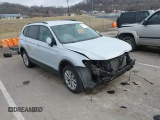 2018 Volkswagen Tiguan S with VIN 3VV0B7AXXJM120581, listed as a IAAI auction lot 41498696 with 89,035 mi miles and . Bid and sale history available at DreamBid. Image 1.