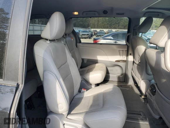 2019 Toyota Sienna XLE Auto Access Seat with VIN 5TDYZ3DC6KS017299, listed as a Copart auction lot 50976825 with 164,704 mi miles and Salvage Title. Bid and sale history available at carsss.com. Image 12.