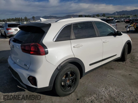2020 Kia Niro LX with VIN KNDCB3LCXL5423481, listed as a Copart auction lot 45667435 with 77,094 mi miles and Salvage Title. Bid and sale history available at carsss.com. Image 3.