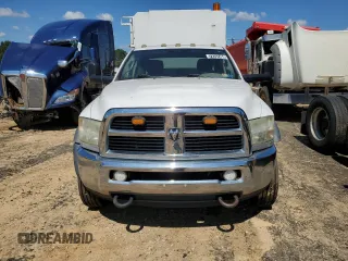 2012 Ram 4500 ST z VIN 3C7WDKEL1CG242828, wystawiony jako Copart lot #73737494 z przebiegiem 221 335 mil mil oraz Czysty tytuł • Clean title. Historia ofert i sprzedaży dostępna na DreamBid. Obrazek 5.