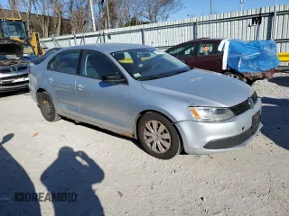 2011 Volkswagen Jetta Sedan S with VIN 3VW1K7AJ2BM382186, listed as a Copart auction lot 88095235 with 252,005 mi miles and Clean Title. Bid and sale history available at carsss.com. Image 4.