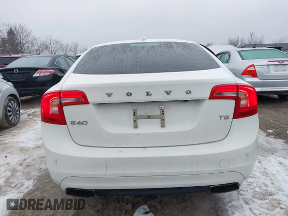 2015 Volvo S60 T5 Drive-E Premier с VIN YV140MFK3F1351631, выставлен на аукционе IAAI как лот 41558911 с пробегом 144 457 миль миль и . История ставок и продаж доступна на DreamBid. Изображение 16.