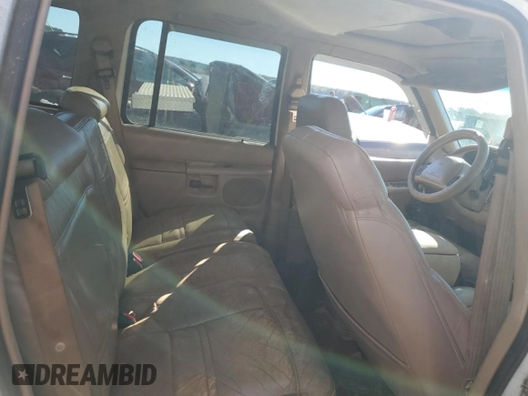 2000 Ford Explorer Eddie Bauer с VIN 1FMDU64EXYZA33959, выставлен на аукционе Copart как лот 80703974 с пробегом 181 523 миль миль и Списание • Salvage title. История ставок и продаж доступна на DreamBid. Изображение 10.
