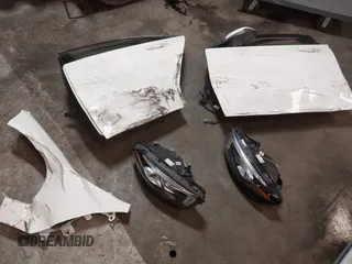 2021 Mercedes-Benz A 220 z VIN W1K3G4FB4MJ305001, wystawiony jako IAAI lot #41755631 z przebiegiem 74 322 mil mil oraz . Historia ofert i sprzedaży dostępna na DreamBid. Obrazek 12.