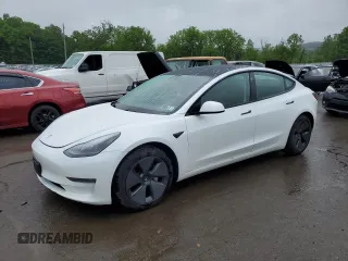 2021 Tesla Model 3 Standard Range Plus z VIN 5YJ3E1EA2MF919821, wystawiony jako Copart lot #58480095 z przebiegiem 65 651 mil mil oraz Szkoda całkowita • Salvage title. Historia ofert i sprzedaży dostępna na DreamBid. Obrazek 1.