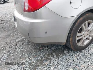 2006 Pontiac G6 6-Cyl z VIN 1G2ZG558464228524, wystawiony jako IAAI lot #42375602 z przebiegiem 172 972 mil mil oraz . Historia ofert i sprzedaży dostępna na DreamBid. Obrazek 12.