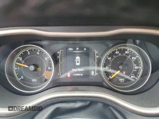 2015 Jeep Cherokee Sport z VIN 1C4PJLAB5FW677015, wystawiony jako Copart lot #58986705 z przebiegiem 112 446 mil mil oraz Szkoda całkowita • Salvage title. Historia ofert i sprzedaży dostępna na DreamBid. Obrazek 9.