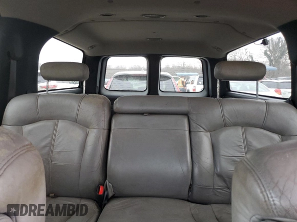 2001 Chevrolet Suburban LT with VIN 3GNGK26U31G141020, listed as a Copart auction lot 86370664 with 186,896 mi miles and Salvage Title. Bid and sale history available at carsss.com. Image 10.