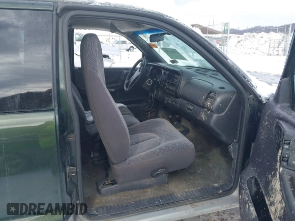 1997 Dodge Dakota with VIN 1B7GG23X5VS121326, listed as a IAAI auction lot 41341453 with 183,514 mi miles. Bid and sale history available at carsss.com. Image 5.