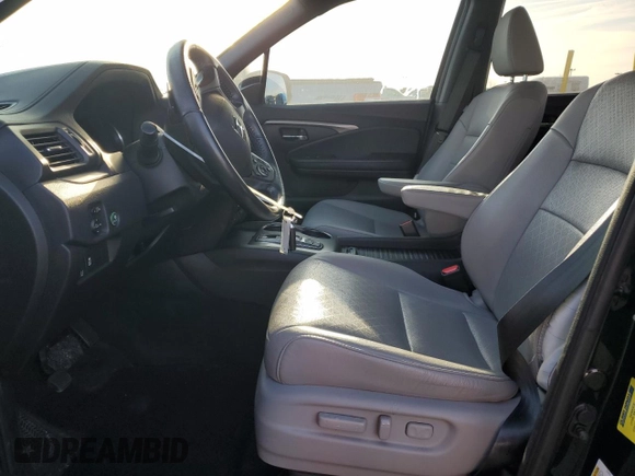 2019 Honda Passport EX-L with VIN 5FNYF7H56KB003404, listed as a Copart auction lot 53935625 with 66,890 mi miles and Salvage title. Bid and sale history available at DreamBid. Image 7.
