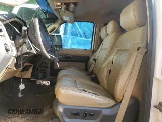 2013 Ford F-350 Platinum с VIN 1FT8W3BT2DEA48814, выставлен на аукционе Copart как лот 53441405 с пробегом 241 347 миль миль и Списание • Salvage title. История ставок и продаж доступна на DreamBid. Изображение 7.