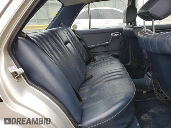 1983 Mercedes-Benz 300 D с VIN WDBAB33A6DB021786, выставлен на аукционе Copart как лот 48110185 с пробегом 152 934 миль миль и На запчасти • Non repairable. История ставок и продаж доступна на DreamBid. Изображение 10.