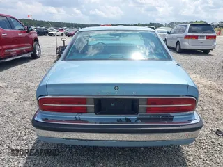1992 Buick Park Avenue с VIN 1G4CW53L6N1610450, выставлен на аукционе IAAI как лот 42227069 с пробегом 92 419 миль миль и . История ставок и продаж доступна на DreamBid. Изображение 16.