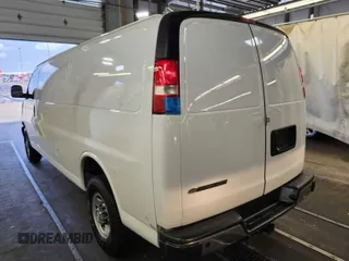 2021 Chevrolet City Express Cargo z VIN 1GCZGHF16M1312681, wystawiony jako IAAI lot #42518224 z przebiegiem 194 940 mil mil oraz . Historia ofert i sprzedaży dostępna na DreamBid. Obrazek 14.
