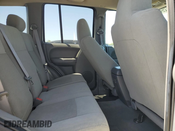2005 Jeep Liberty Sport with VIN 1J8GL48K75W533267, listed as a Copart auction lot 55229435 with 154,305 mi miles and Salvage Title. Bid and sale history available at DreamBid. Image 10.