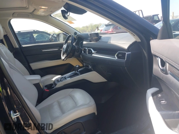 2018 Mazda CX-5 Grand Touring with VIN JM3KFADM2J1324547, listed as a IAAI auction lot 41947497 with 66,254 mi miles. Bid and sale history available at carsss.com. Image 5.