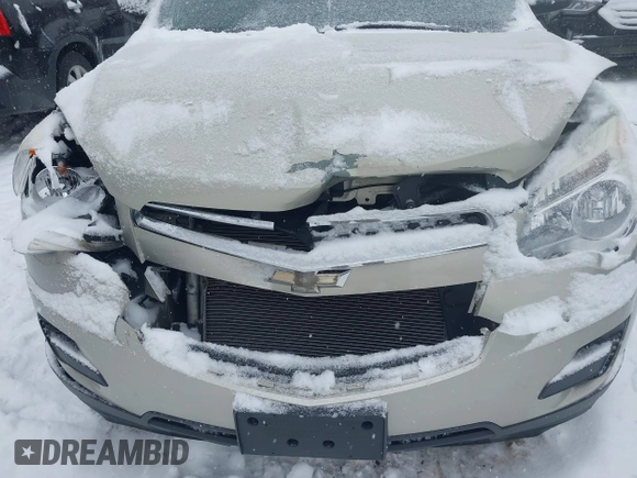 2015 Chevrolet Equinox LS with VIN 2GNALAEK3F1178551, listed as a IAAI auction lot 41300926 with 94,921 mi miles. Bid and sale history available at carsss.com. Image 6.