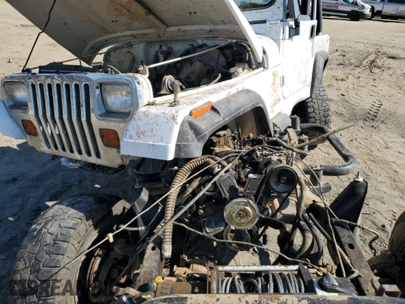 1995 Jeep Wrangler S with VIN 1J4FY19P0SP239299, listed as a Copart auction lot 62338803 with 113,870 mi miles and Non Repairable. Bid and sale history available at carsss.com. Image 11.
