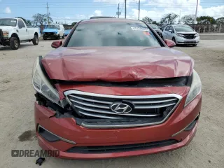 2016 Hyundai Sonata SE z VIN 5NPE24AF3GH307704, wystawiony jako Copart lot #45120925 z przebiegiem 126 347 mil mil oraz Szkoda całkowita • Salvage title. Historia ofert i sprzedaży dostępna na DreamBid. Obrazek 5.