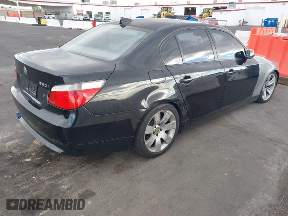 2007 BMW 5 Series 530i with VIN WBANE73527CM57227, listed as a IAAI auction lot 41724097 with 181,689 mi miles. Bid and sale history available at carsss.com. Image 4.