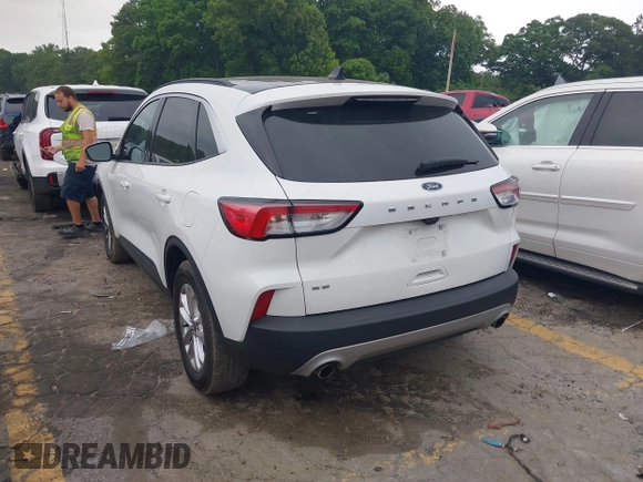 2021 Ford Escape SE with VIN 1FMCU0G60MUB10259, listed as a IAAI auction lot 42146194 with 54,753 mi miles and . Bid and sale history available at DreamBid. Image 3.
