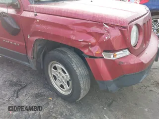 2015 Jeep Patriot Altitude Edition with VIN 1C4NJPBA8FD284559, listed as a IAAI auction lot 41495746 with 165,245 mi miles. Bid and sale history available at carsss.com. Image 6.