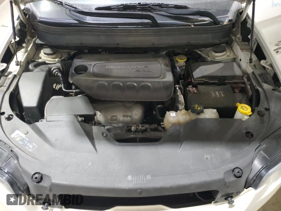 2019 Jeep Cherokee Latitude Plus с VIN 1C4PJMLB7KD293598, выставлен на аукционе Copart как лот 58841895 с пробегом 106 953 миль миль и Списание • Salvage title. История ставок и продаж доступна на DreamBid. Изображение 12.