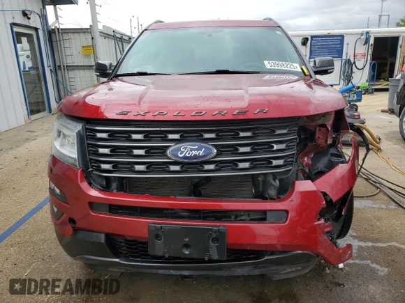 2017 Ford Explorer XLT z VIN 1FM5K8D81HGC53275, wystawiony jako Copart lot #53998225 z przebiegiem 38 557 mil mil oraz Szkoda całkowita • Salvage title. Historia ofert i sprzedaży dostępna na DreamBid. Obrazek 5.
