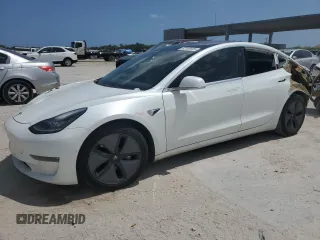 2019 Tesla Model 3 Long Range with VIN 5YJ3E1EB5KF418329, listed as a Copart auction lot 52183935 with 121,784 mi miles and Salvage Title. Bid and sale history available at DreamBid. Image 1.