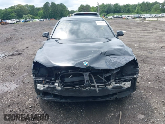 2015 BMW 7 Series 740Li xDrive with VIN WBAYF4C55FG291723, listed as a IAAI auction lot 42694382 with 101,140 mi miles and . Bid and sale history available at DreamBid. Image 12.