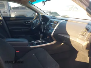 2015 Nissan Altima 2.5 S with VIN 1N4AL3AP3FC294757, listed as a IAAI auction lot 41417187 with 110,210 mi miles. Bid and sale history available at carsss.com. Image 5.