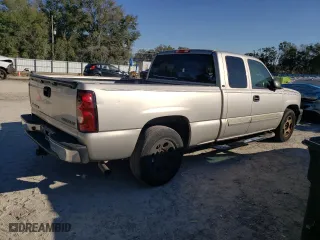 2005 Chevrolet Silverado 1500 LS with VIN 2GCEC19T751256194, listed as a Copart auction lot 44341645 with 295,880 mi miles and Clean Title. Bid and sale history available at carsss.com. Image 3.