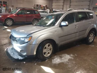 2008 Mitsubishi Outlander LS with VIN JA4MT31X08Z013323, listed as a IAAI auction lot 41588791 with 107,357 mi miles. Bid and sale history available at carsss.com. Image 16.