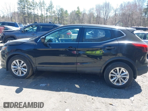 2017 Nissan Rogue SV with VIN JN1BJ1CP7HW020567, listed as a IAAI auction lot 42039374 with 186,979 mi miles and . Bid and sale history available at DreamBid. Image 14.