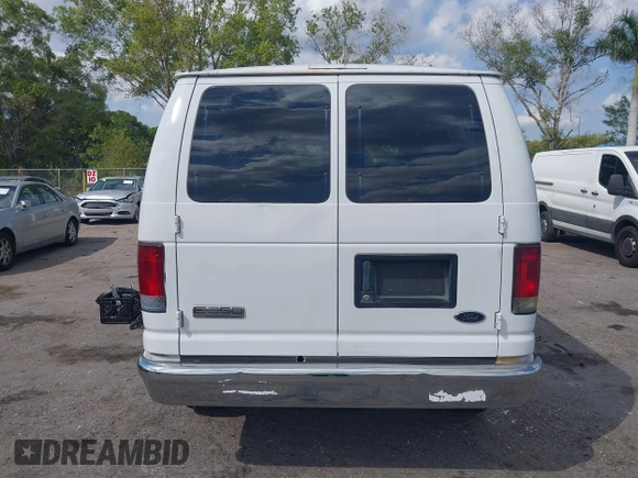 2006 Ford Econoline Passenger XL с VIN 1FBNE31L56HA16176, выставлен на аукционе IAAI как лот 41810908 с пробегом 300 850 миль миль и . История ставок и продаж доступна на DreamBid. Изображение 16.