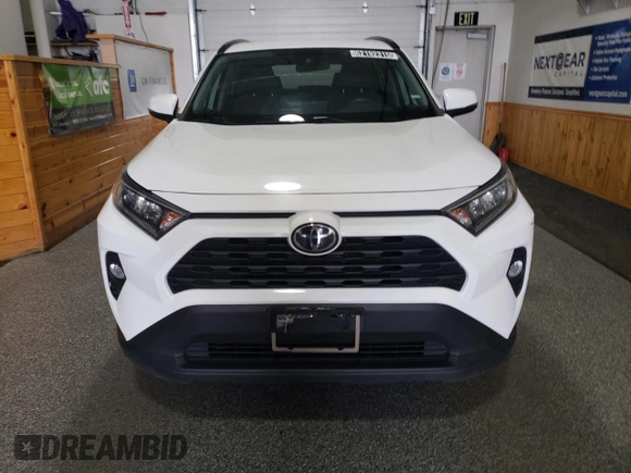 2020 Toyota RAV4 XLE with VIN 2T3P1RFV5LC081579, listed as a Copart auction lot 62192315 with 101,011 mi miles and Clean title. Bid and sale history available at DreamBid. Image 5.
