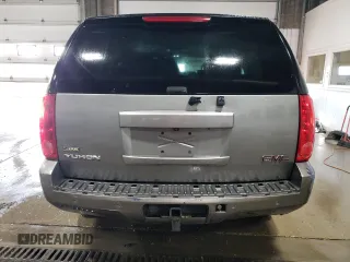 2007 GMC Yukon SLT with VIN 1GKFK13087J327213, listed as a Copart auction lot 76300784 with 205,188 mi miles and Clean Title. Bid and sale history available at carsss.com. Image 6.