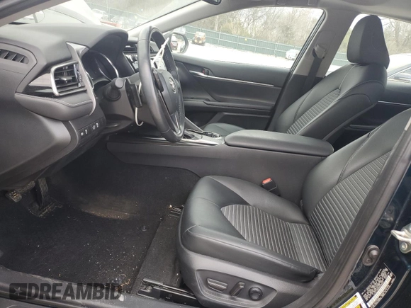 2019 Toyota Camry LE with VIN 4T1B11HK8KU288570, listed as a Copart auction lot 50297235 with 37,606 mi miles and Clean Title. Bid and sale history available at carsss.com. Image 7.