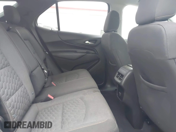 2018 Chevrolet Equinox LT with VIN 2GNAXJEV8J6252105, listed as a IAAI auction lot 41814264 with 104,167 mi miles. Bid and sale history available at carsss.com. Image 8.