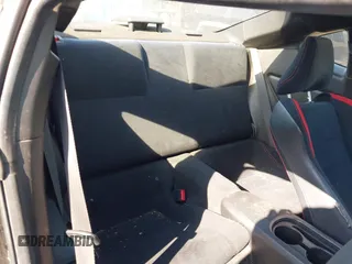 2015 Scion FR-S z VIN JF1ZNAA18F8705683, wystawiony jako IAAI lot #42178113 z przebiegiem 124 775 mil mil oraz . Historia ofert i sprzedaży dostępna na DreamBid. Obrazek 8.