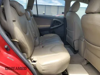 2010 Toyota RAV4 z VIN JTMKF4DV2A5020338, wystawiony jako Copart lot #64439535 z przebiegiem 173 545 mil mil oraz Czysty tytuł • Clean title. Historia ofert i sprzedaży dostępna na DreamBid. Obrazek 11.