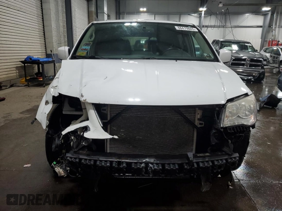 2014 Chrysler Town & Country Touring with VIN 2C4RC1BG0ER449691, listed as a Copart auction lot 88419865 with 173,126 mi miles and Salvage Title. Bid and sale history available at carsss.com. Image 5.