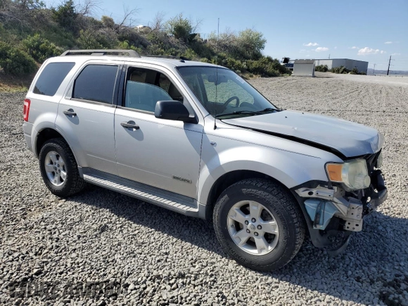 2008 Ford Escape XLT with VIN 1FMCU93178KA56040, listed as a Copart auction lot 58742955 with 151,383 mi miles and Salvage title. Bid and sale history available at DreamBid. Image 4.