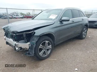 2018 Mercedes-Benz GLC 300 with VIN WDC0G4JB0JV038250, listed as a IAAI auction lot 41954769 with 24,131 mi miles and . Bid and sale history available at DreamBid. Image 2.