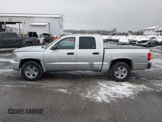 2011 Ram Dakota Bighorn/Lonestar with VIN 1D7RW3GK4BS662921, listed as a IAAI auction lot 41231333 with 190,634 mi miles. Bid and sale history available at carsss.com. Image 15.