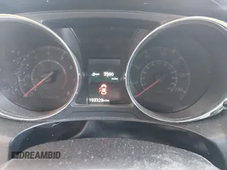 2020 Mitsubishi Outlander ES z VIN JA4AP3AU5LU017645, wystawiony jako IAAI lot #42259034 z przebiegiem 103 329 mil mil oraz . Historia ofert i sprzedaży dostępna na DreamBid. Obrazek 7.